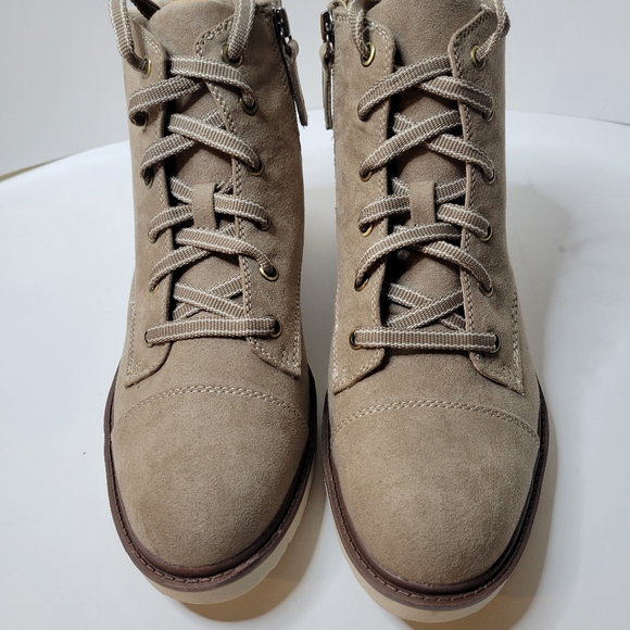 Dr. Scholl's Women's Ankle Boots - Picture 2 of 8